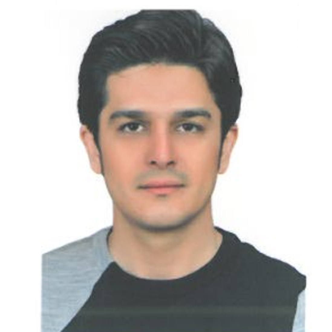صادق-آذرسا